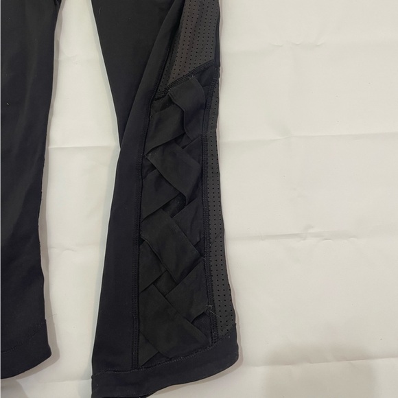 🩷 Lululemon 3/4 Leggings – Women’s Size 4 🩷 - Picture 11 of 14